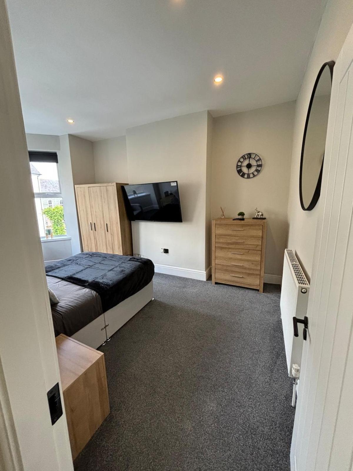 Modern 5 Bedroom Terraced Luxurious House Colwyn Bay Exterior photo